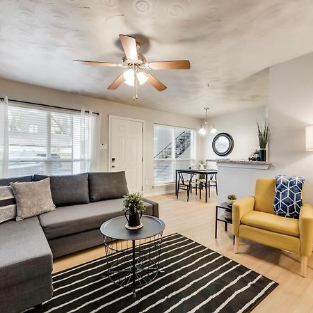 Insta-Worthy Flat And Arboretum Tickets Included Dallas Exterior foto
